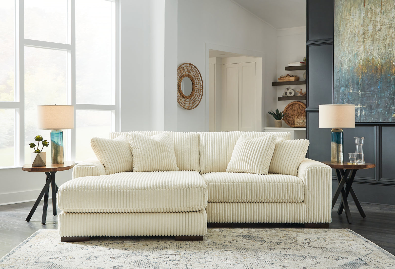 Lindyn Ivory 2-Piece Sectional With Chaise