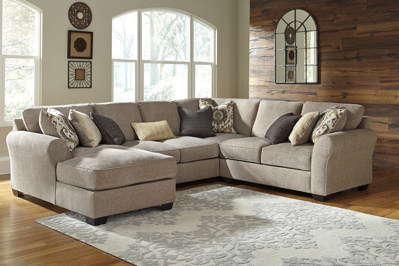 Pantomine Driftwood 4-Piece Sectional With Ottoman