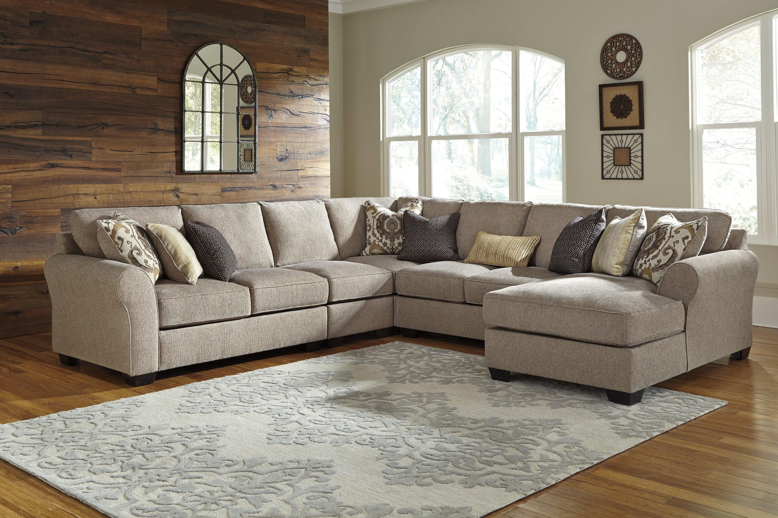 Pantomine Driftwood Chenille 5-Piece Sectional With Chaise