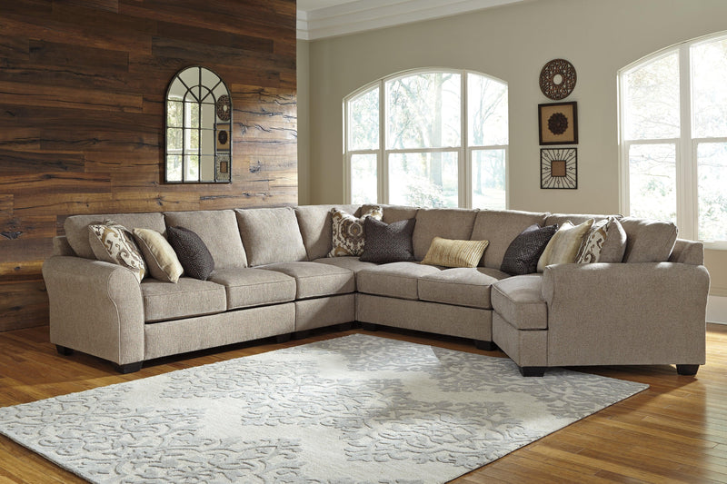 Pantomine Driftwood Chenille 5-Piece Sectional With Cuddler