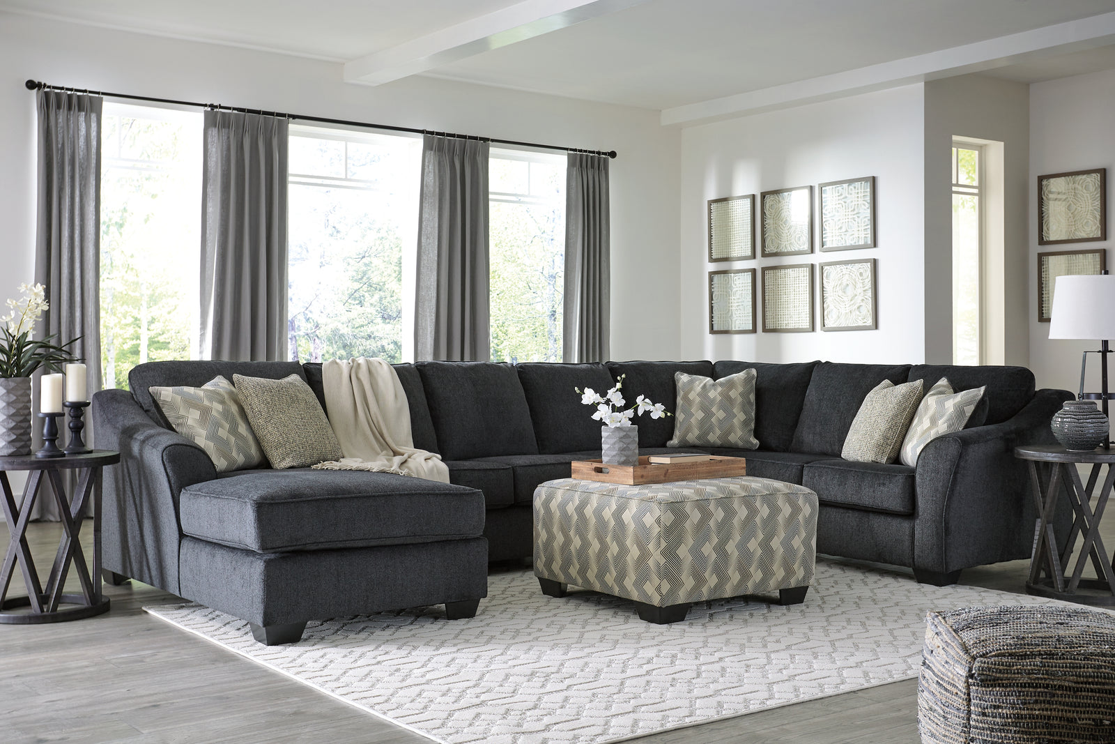 Eltmann Slate 4-Piece Sectional With Ottoman