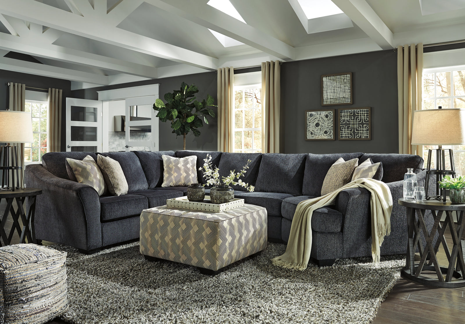 Eltmann Slate 3-Piece Sectional With Ottoman