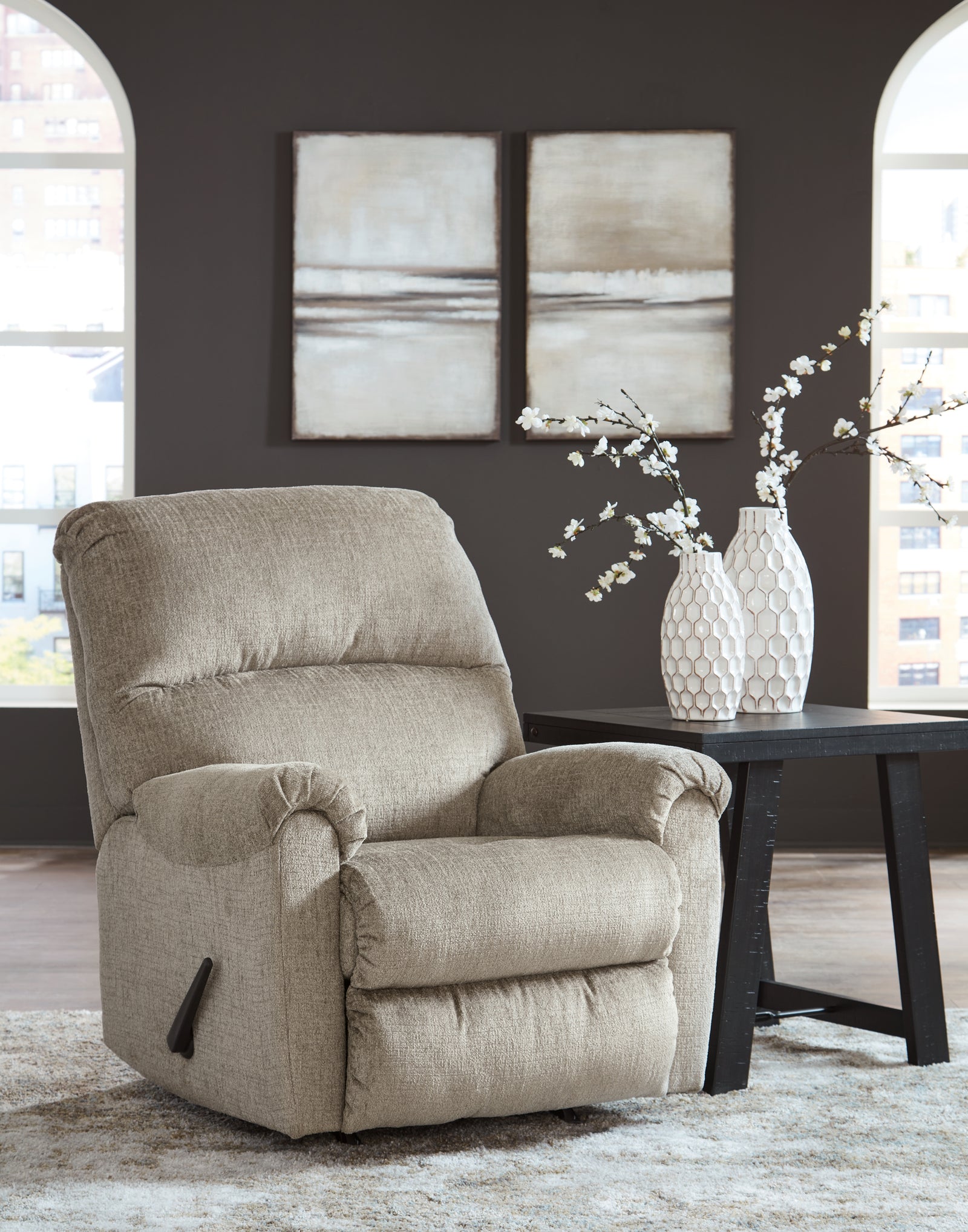 Stonemeade Taupe Chenille Recliner