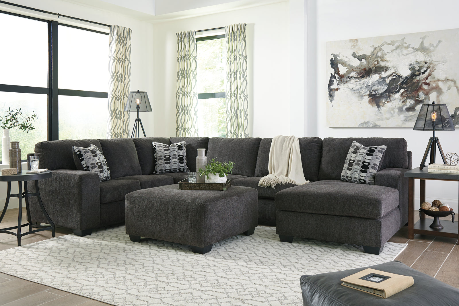 Ballinasloe Smoke 3-Piece Sectional With Ottoman