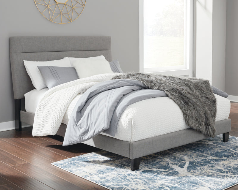 Adelloni Gray Queen Upholstered Bed