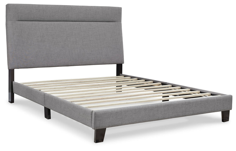 Adelloni Gray Queen Upholstered Bed