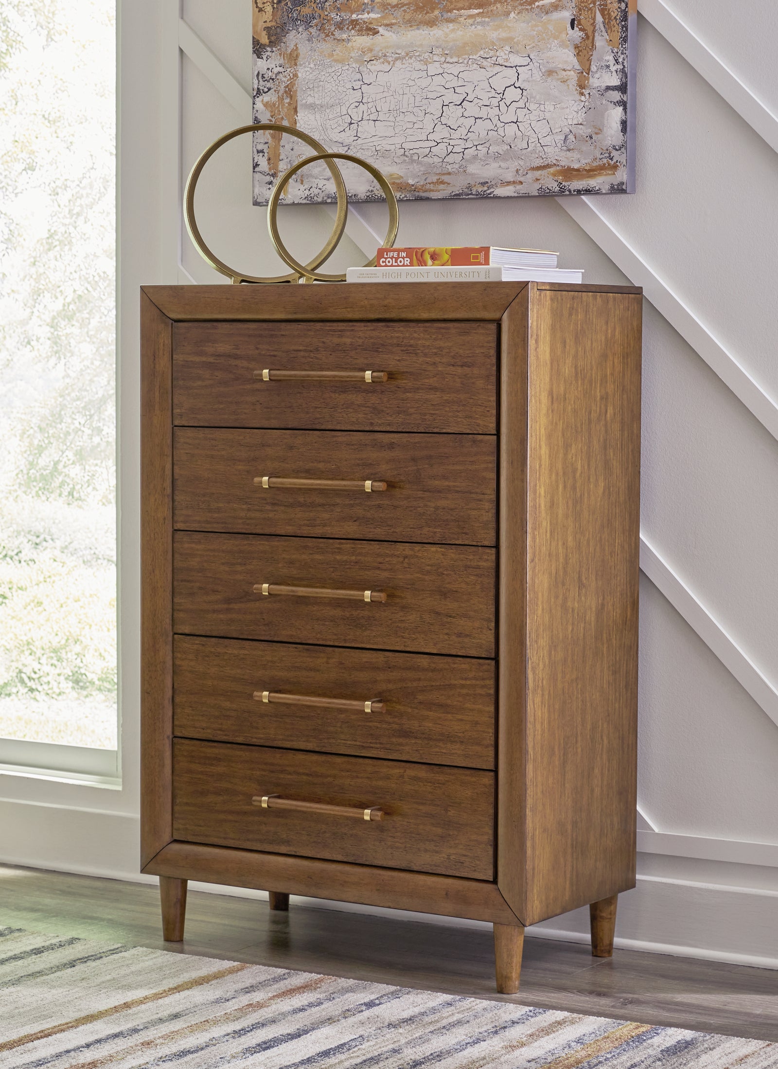 Lyncott Brown Chest Of Drawers