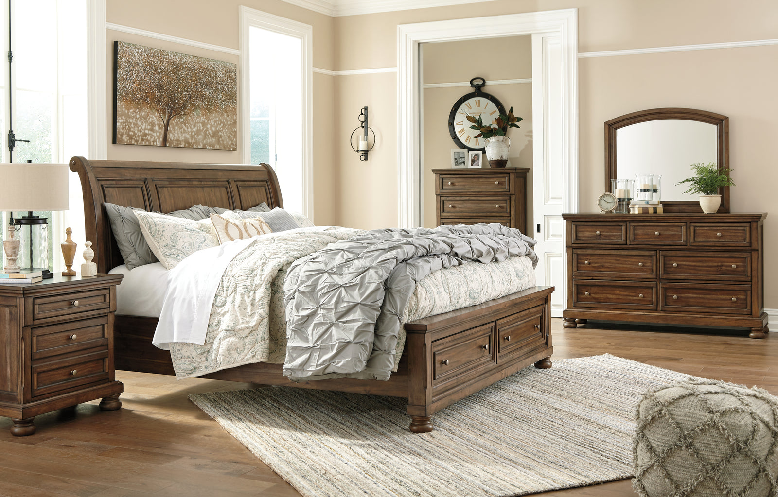 Flynnter Medium Brown Sleigh 2 Storage Bedroom Set