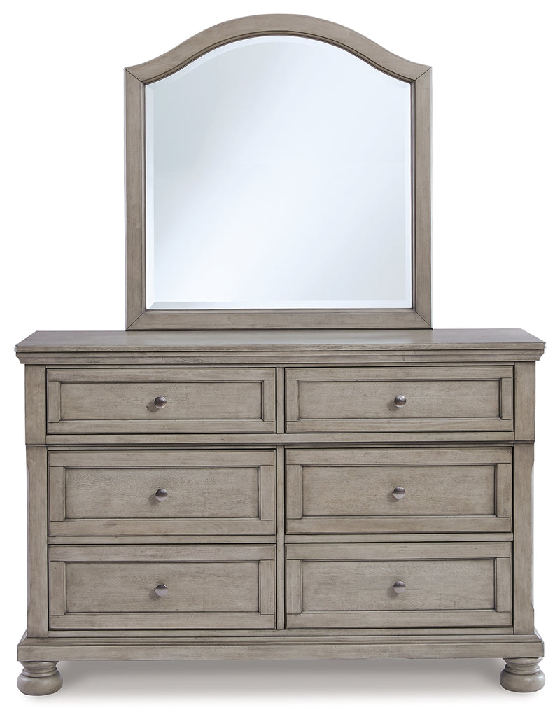 Lettner Light Gray Dresser And Mirror