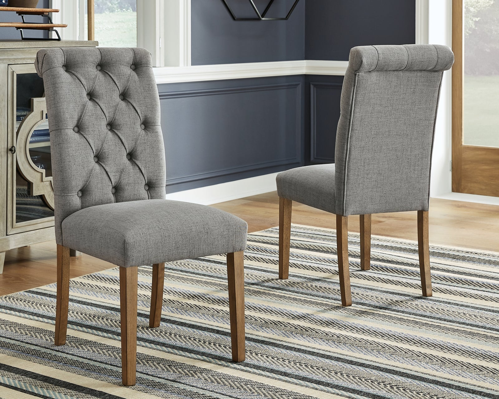 Harvina Gray 2-Piece Dining Room Chair