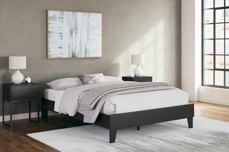 Socalle Black Queen Platform Bed