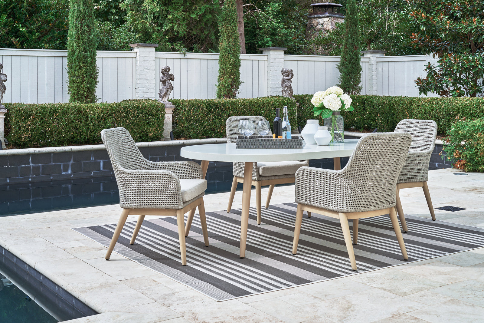 Seton White Creek Outdoor Dining Table And 4 Chairs