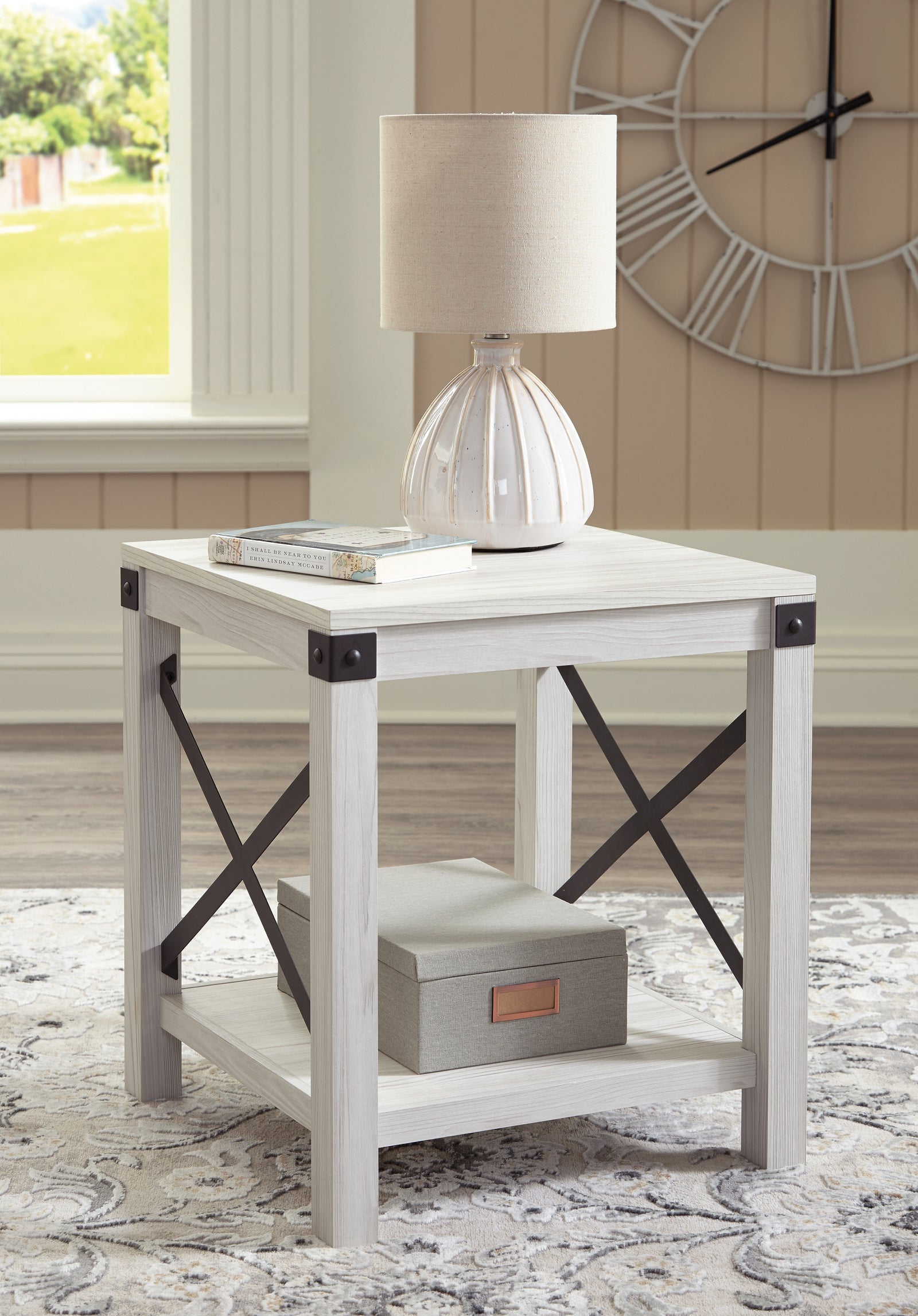 Bayflynn Whitewash 2 End Tables