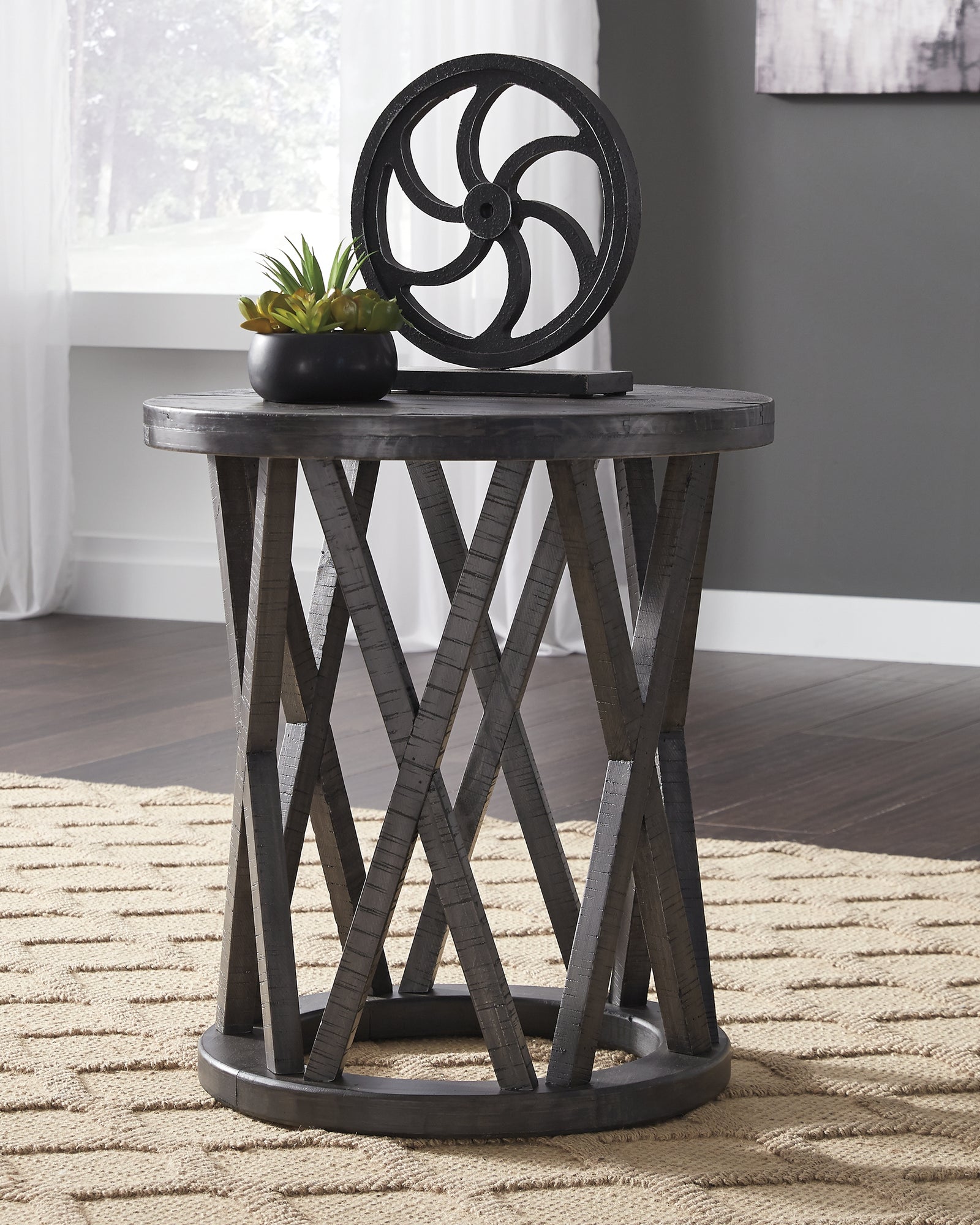 Sharzane Grayish Brown 2 End Tables