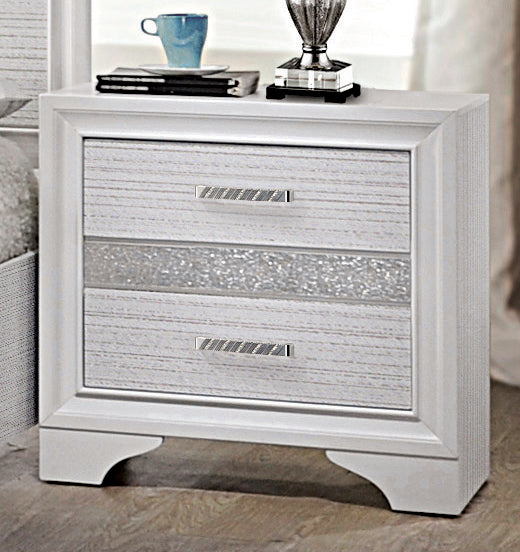 Miranda 7 Drawer Dresser White And Rhinestone