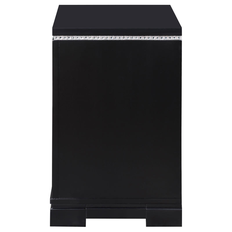 Eleanor Rectangular 3 Drawer Nightstand Silver And Black