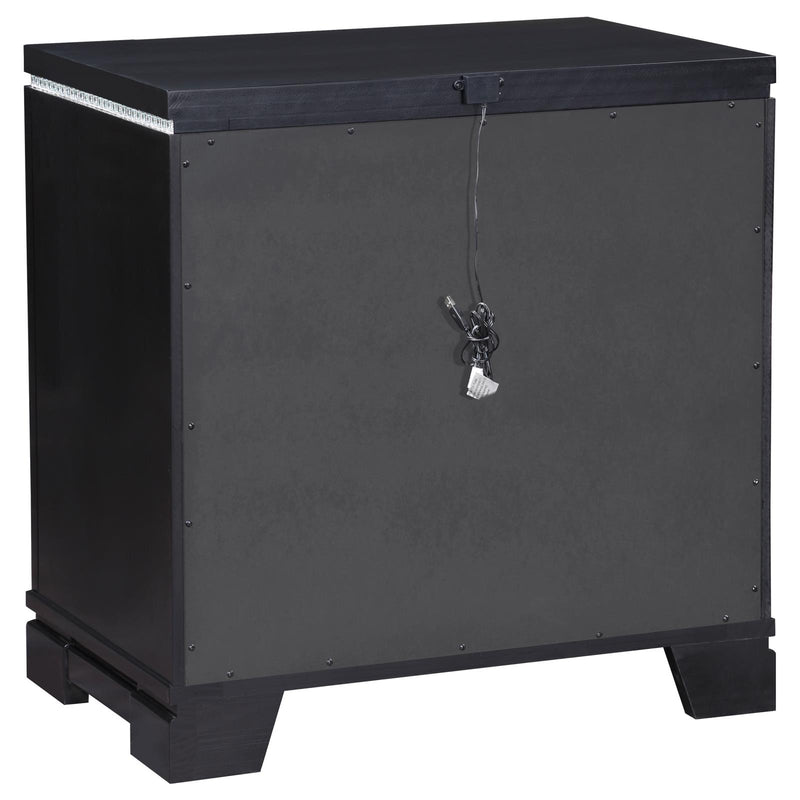 Eleanor Rectangular 3 Drawer Nightstand Silver And Black