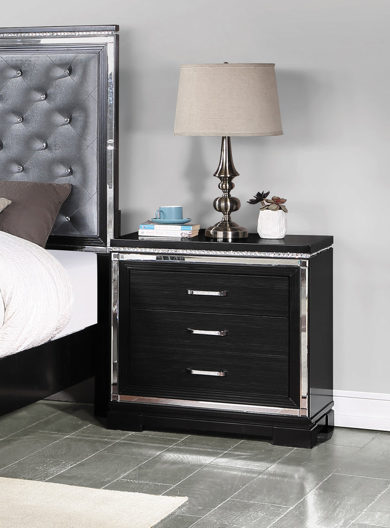 Eleanor Rectangular 5 Drawer Chest Silver And Black