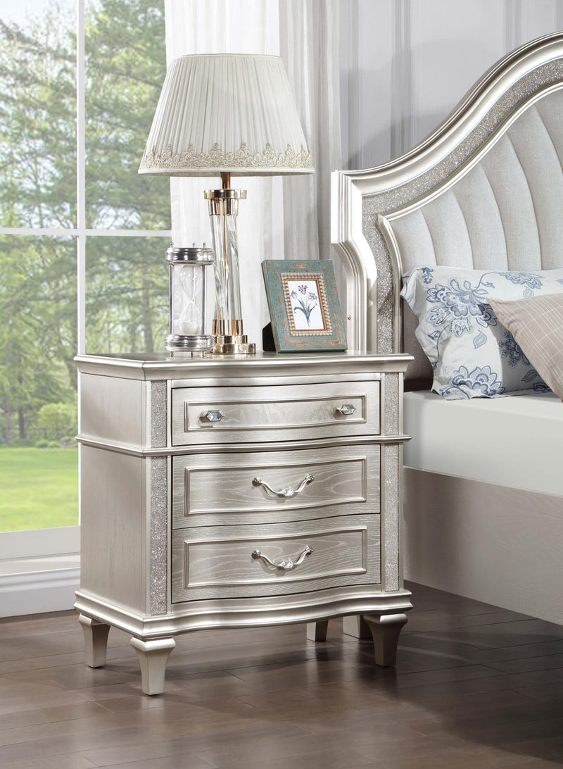 Evangeline 3 Drawer Nightstand Silver Oak