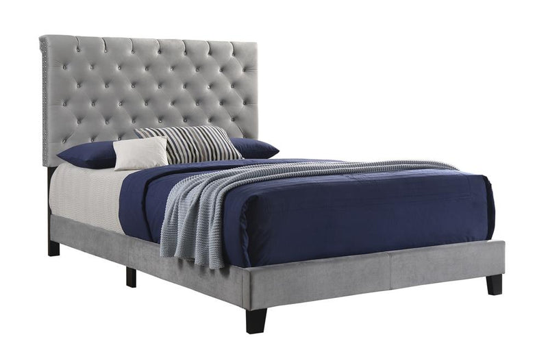 Warner King Upholstered Bed Grey