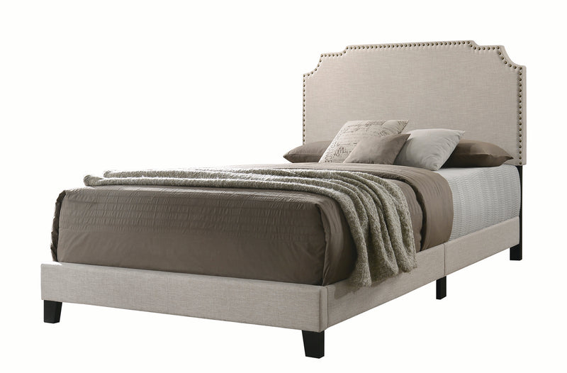 Tamarac Upholstered Nailhead Queen Bed Beige