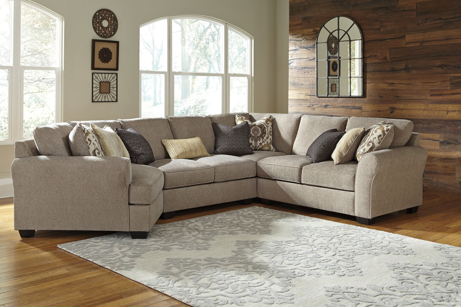 Pantomine Driftwood Chenille 4-Piece Sectional With Cuddler