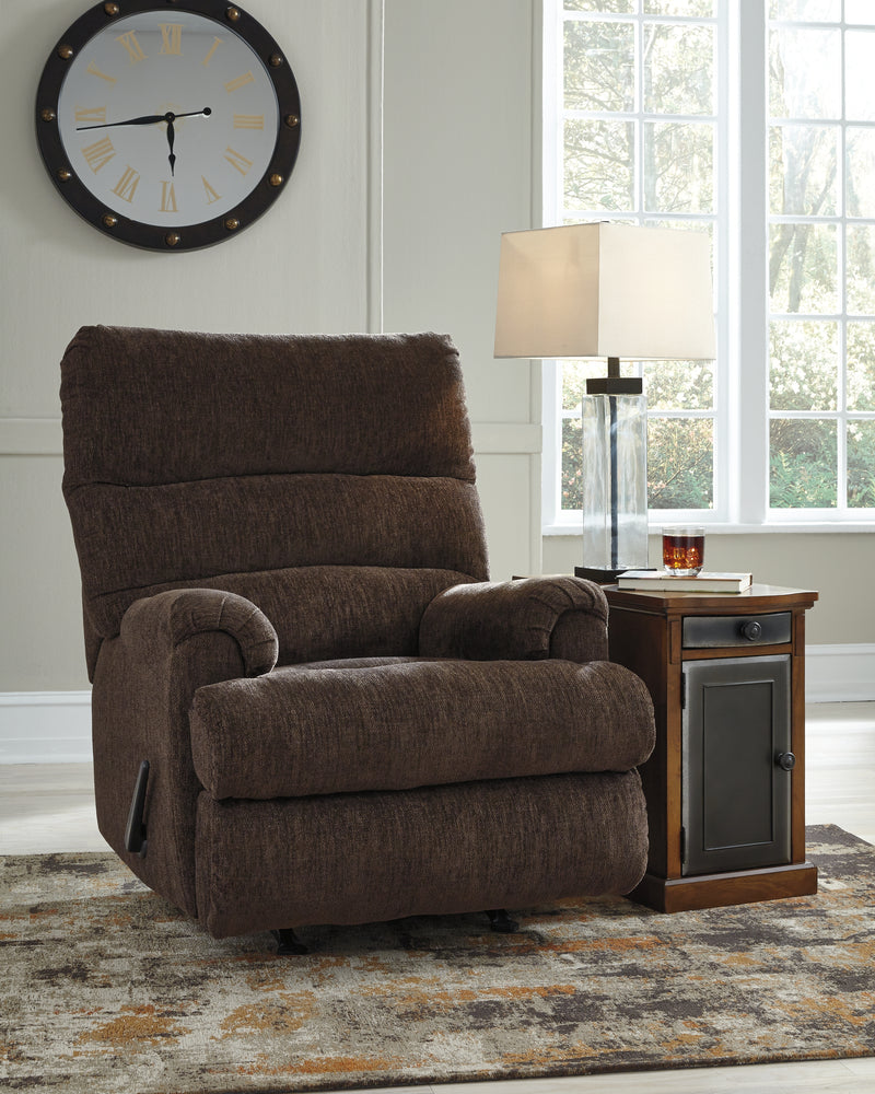 Man Fort Earth Chenille Recliner