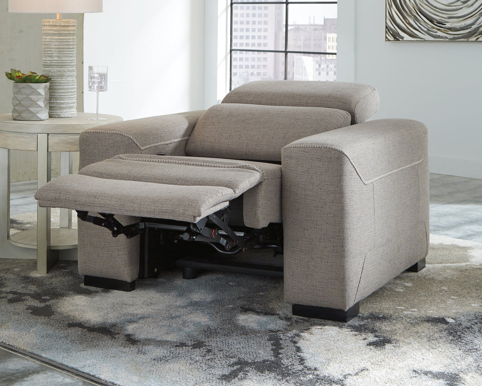 Mabton Gray 3-Piece Sectional With Recliner