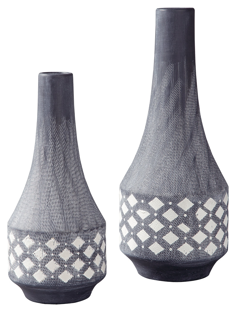 Dornitilla Black White Vase (Set of 2)