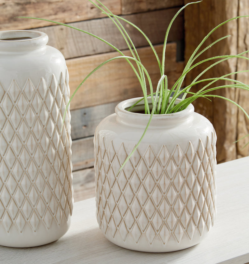 Edwinna Cream Vase (Set of 2)