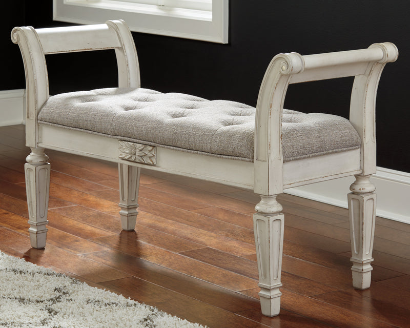 Realyn Antique White Accent Bench