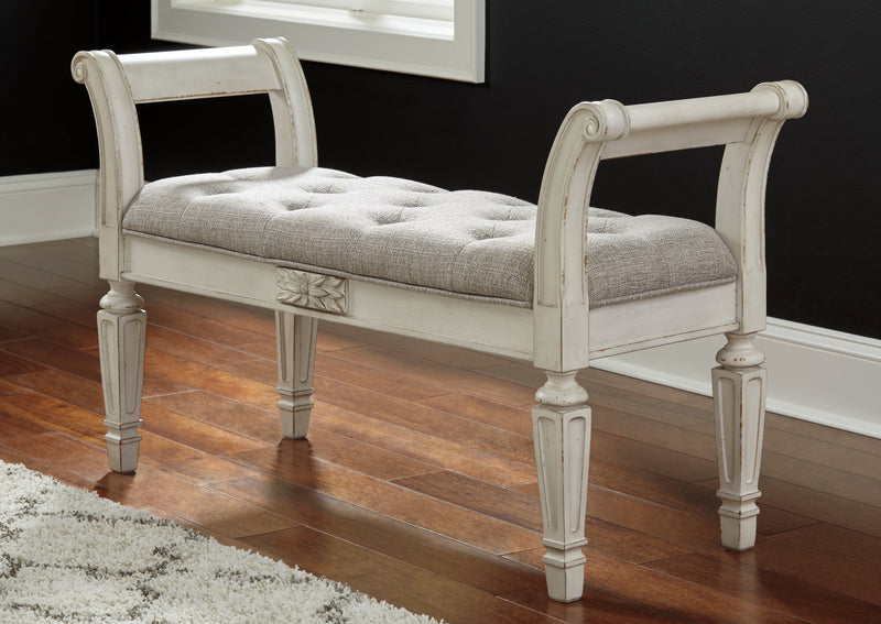 Realyn Antique White Accent Bench