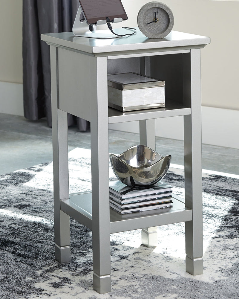 Marnville Dark Brown Accent Table