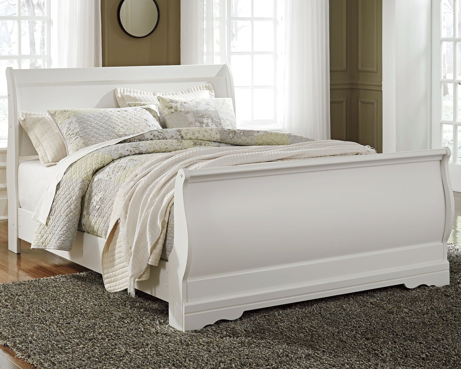 Anarasia White Queen Sleigh Bed