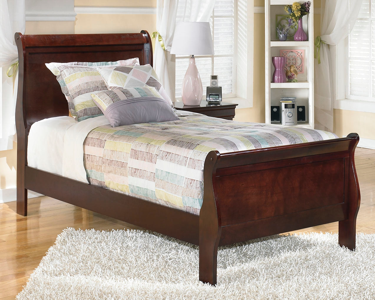 Alisdair Dark Brown Twin Sleigh Bed