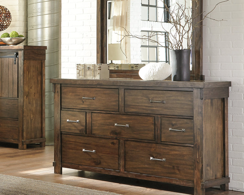 Lakeleigh Brown Dresser And Mirror