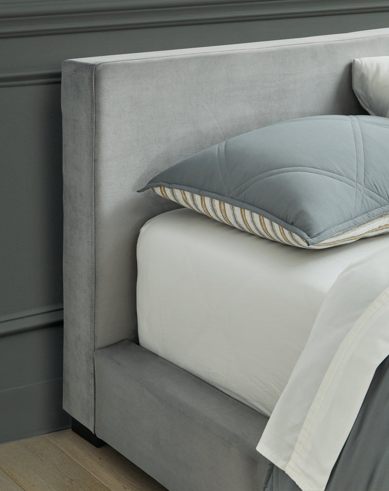 Chesani Gray Full Upholstered Bed