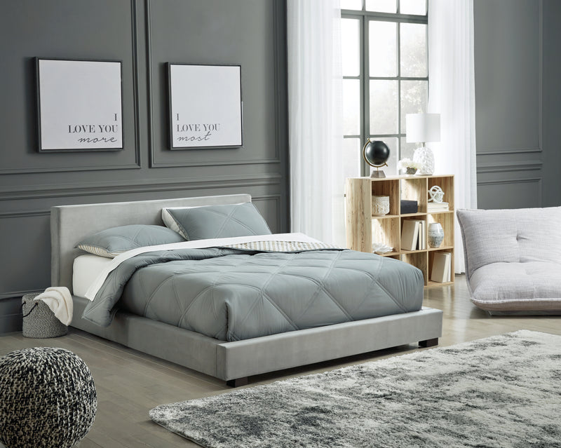 Chesani Gray Full Upholstered Bed