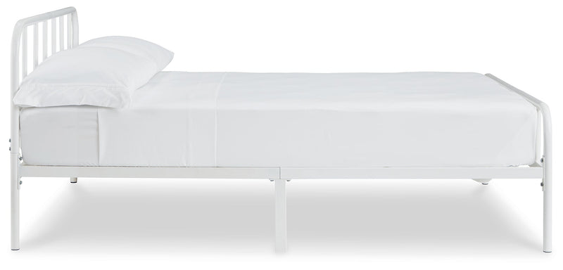 Trentlore White Full Platform Bed