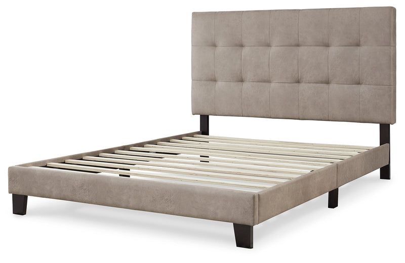 Adelloni Light Brown Queen Upholstered Bed