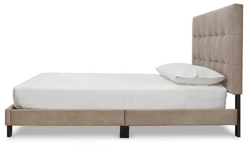 Adelloni Light Brown Queen Upholstered Bed