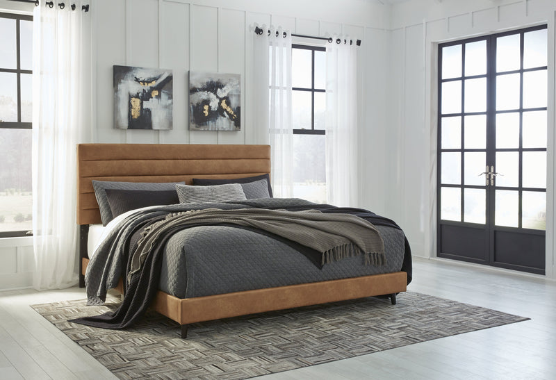 Vintasso Brown King Upholstered Bed