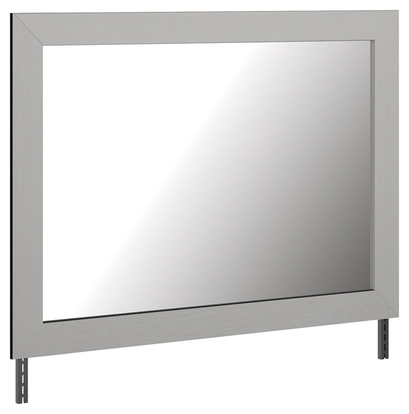 Cottonburg Light Gray White Dresser And Mirror