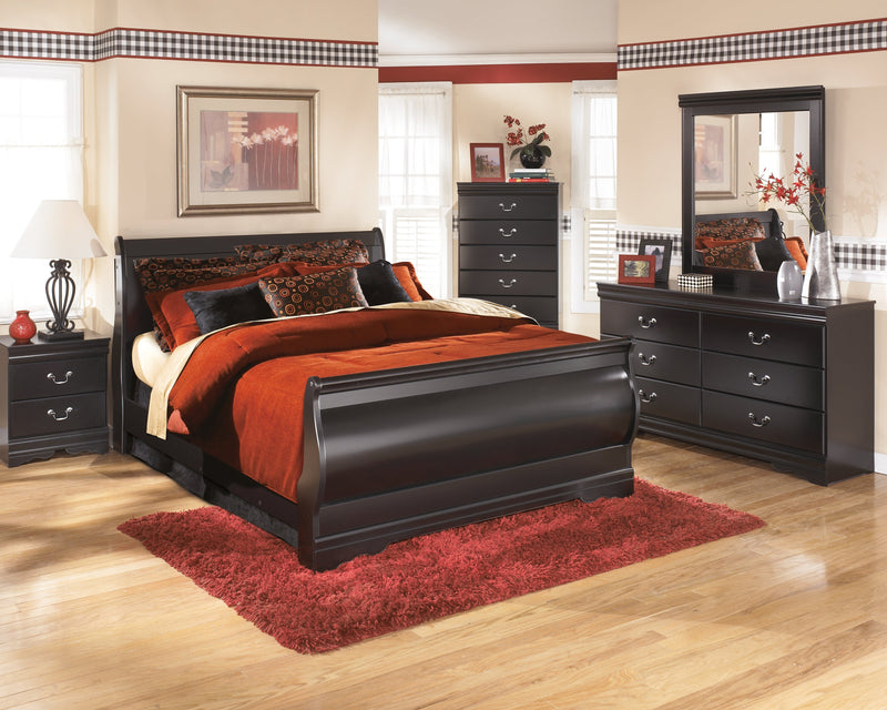 Huey Vineyard Black Queen Sleigh Bed