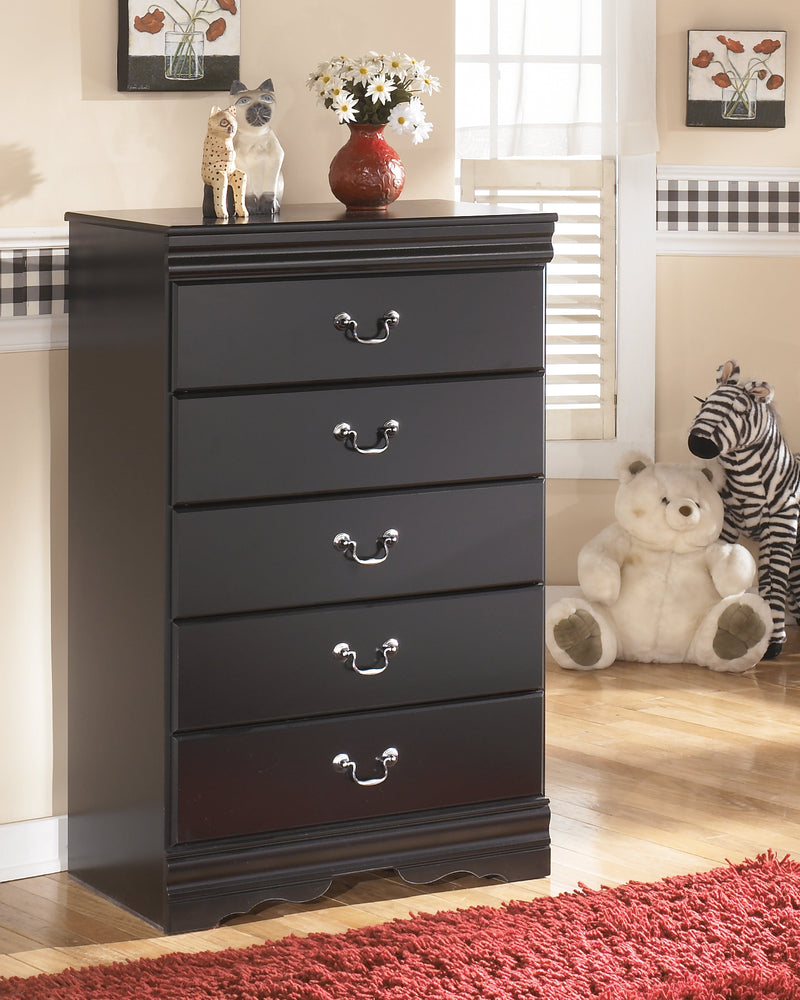 Huey Vineyard Black Chest Of Drawers