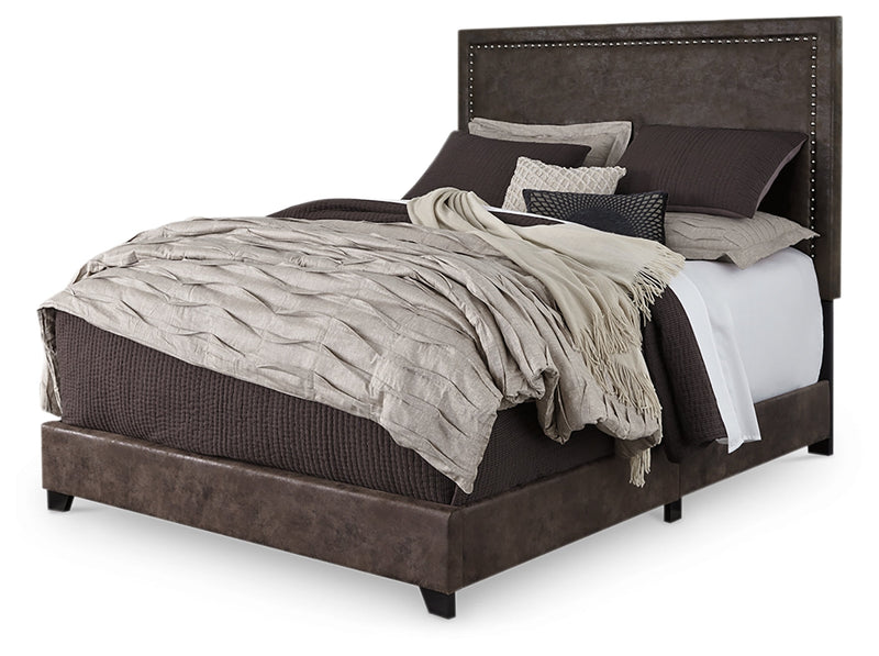 Dolante Brown King Upholstered Bed