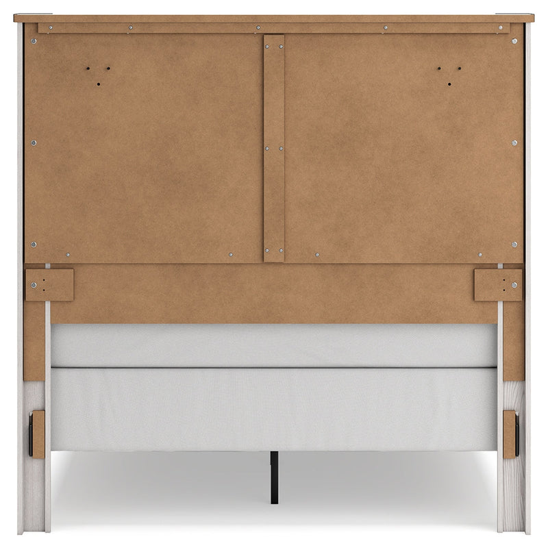 Schoenberg White Queen Panel Bed