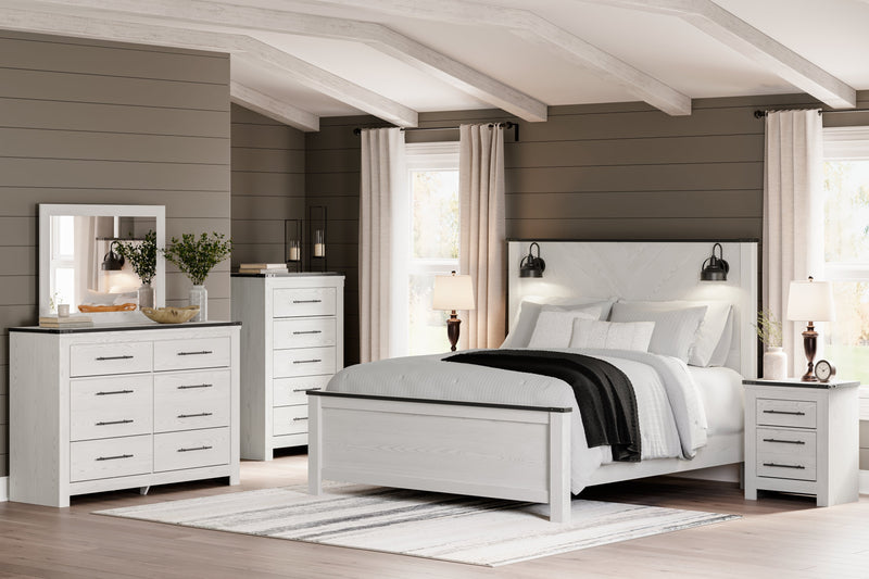 Schoenberg White King Panel Bed