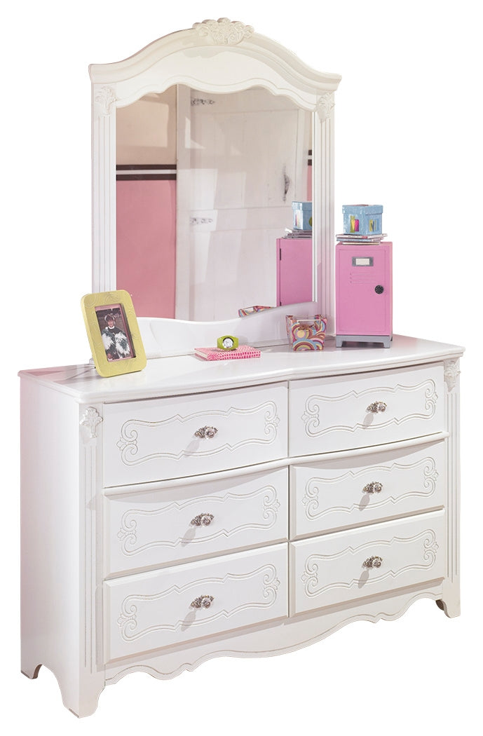 Exquisite White Dresser And Mirror