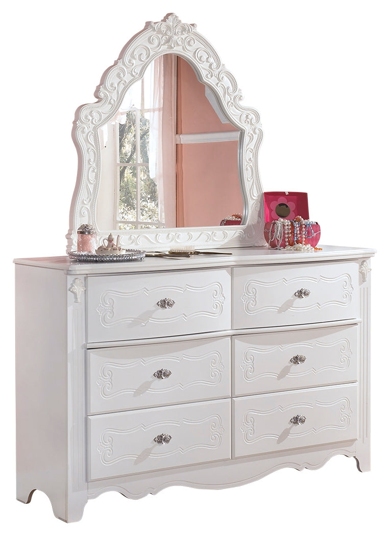 Exquisite White Dresser And Mirror